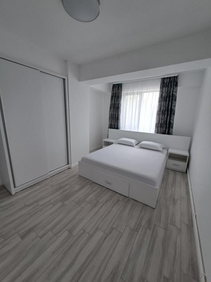 Come&Chill Craiova Exterior photo